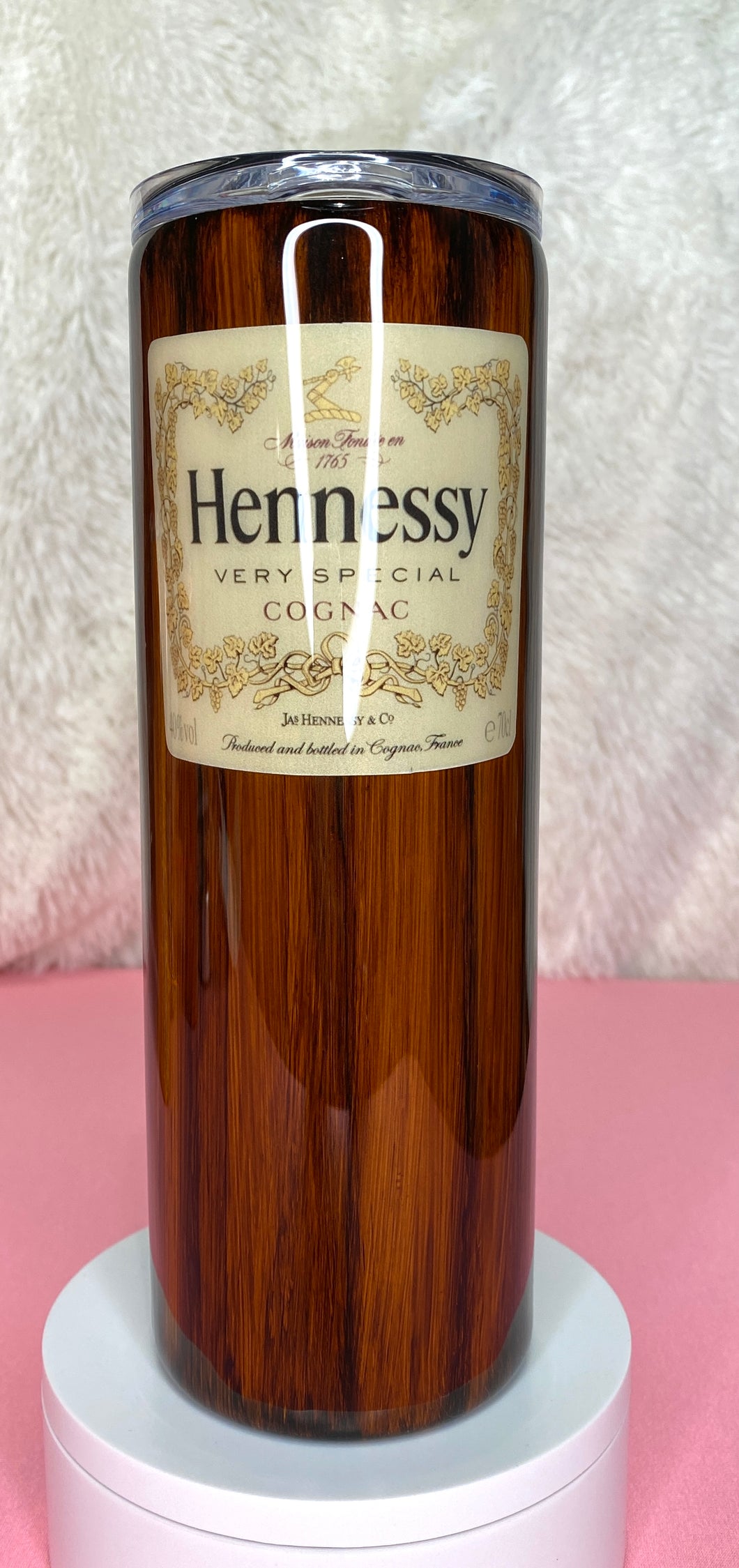 Hennessy Dark Woodgrain