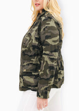 Load image into Gallery viewer, CAMO LONG SLEEVE JACKET- CURVY
